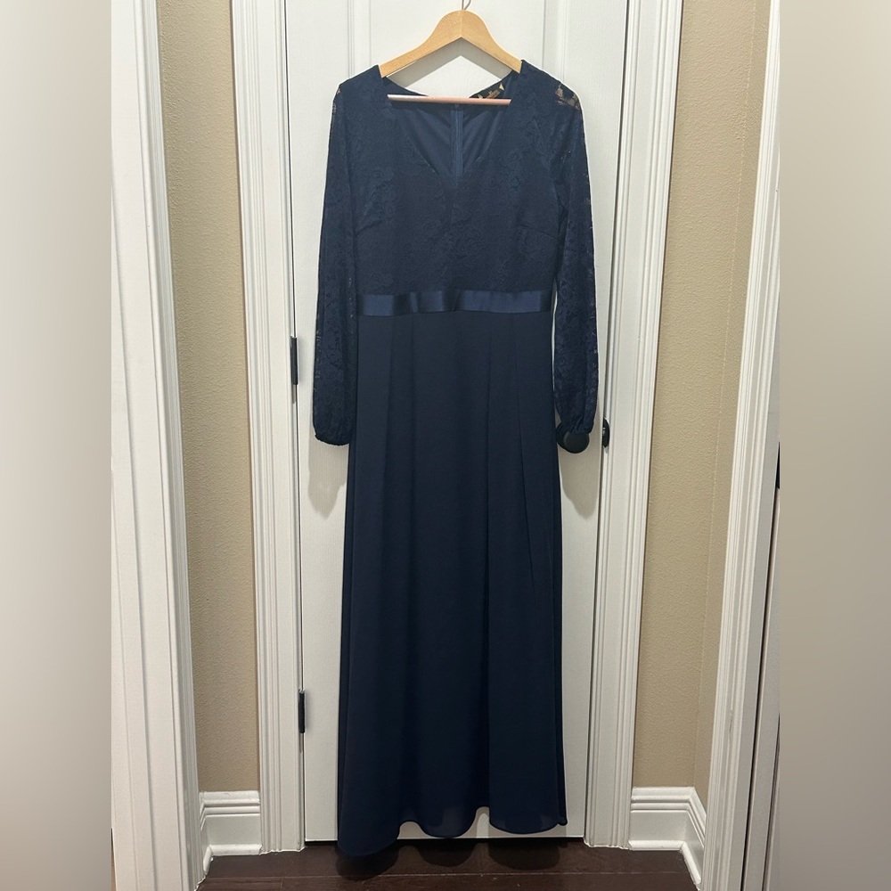 Elegant Navy Lace Dress